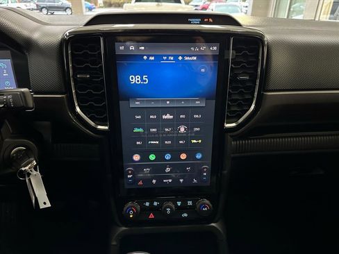 New 2025 Ford Ranger XLT w/ Equipment Group 301A High image 33