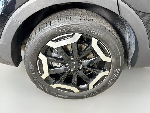 Used 2025 Kia Telluride S FWD image 32