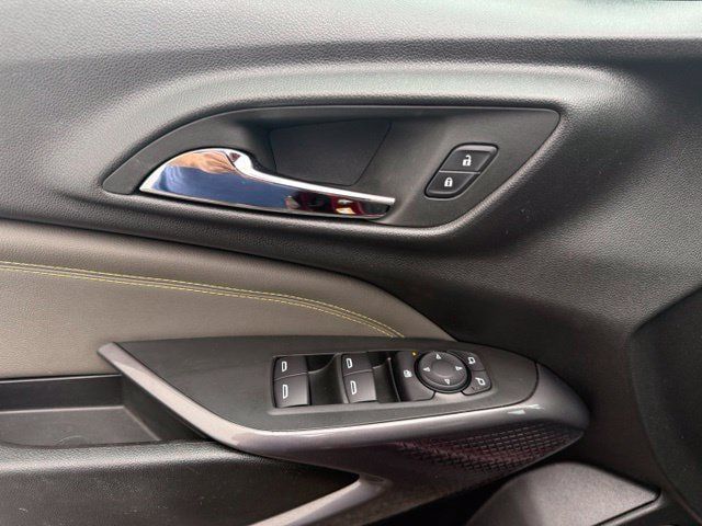 Used 2024 Chevrolet Trax ACTIV w/ Sunroof Package FWD image 24
