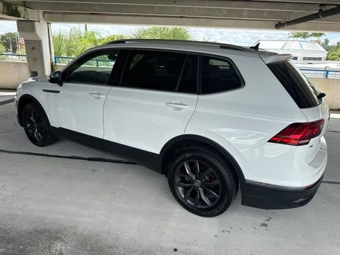Used 2022 Volkswagen Tiguan SE AWD/4WD image 17