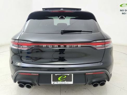 Used 2024 Porsche Macan AWD/4WD image 5