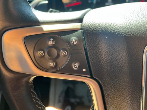 Used 2017 GMC Yukon XL Denali w/ Open Road Package RWD image 18
