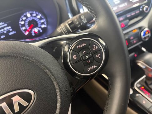 Used 2021 Kia Soul EX FWD image 20