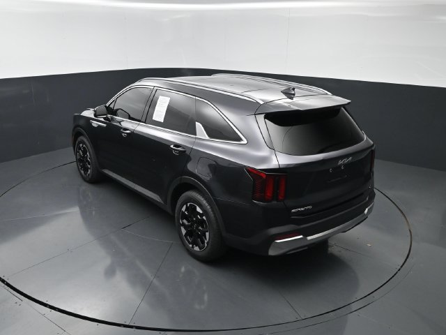 Used 2025 Kia Sorento S w/ Panoramic Sunroof Package FWD image 24