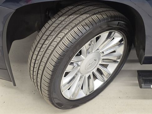 Used 2018 Cadillac Escalade Platinum AWD/4WD image 50