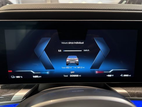 Used 2025 BMW i7 M70 image 38