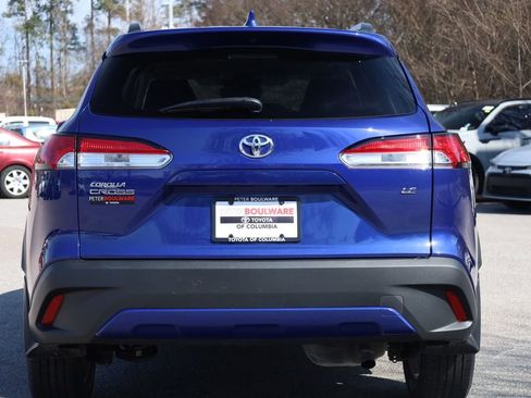 Used 2024 Toyota Corolla Cross LE image 4