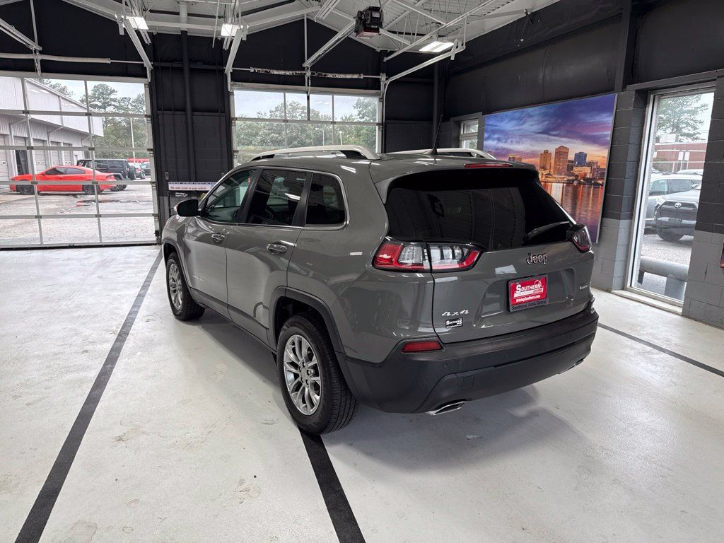 Used 2020 Jeep Cherokee Latitude Plus w/ Cold Weather Group AWD/4WD image 5