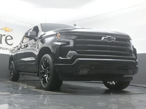 New 2026 Chevrolet Silverado 1500 High Country w/ High Country Premium Package AWD/4WD image 3