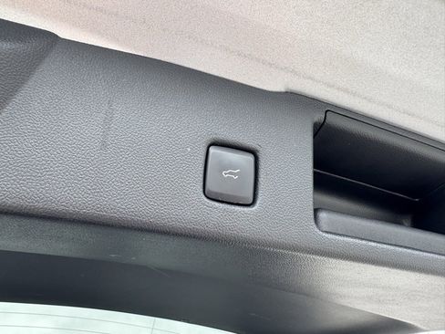 Used 2022 Ford Escape SE w/ Convenience Package image 7