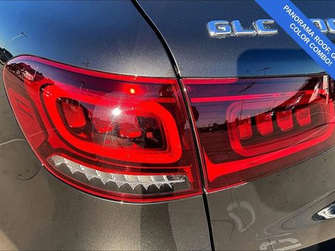 Used 2020 Mercedes-Benz GLC 300 4MATIC image 41