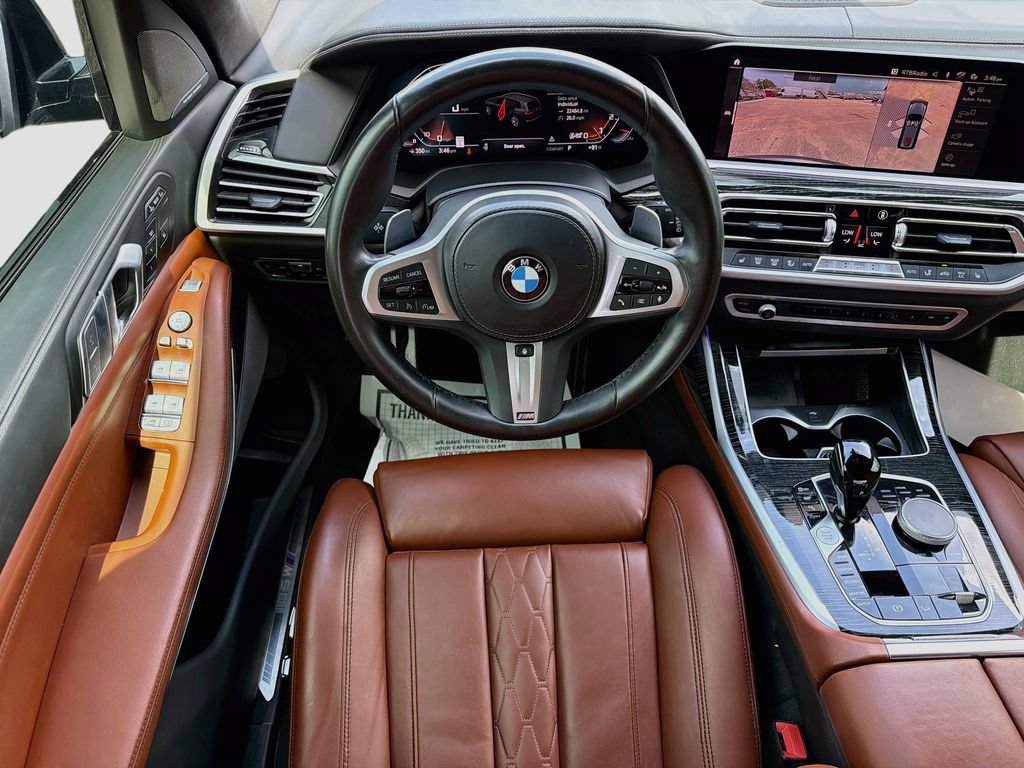 Used 2022 BMW X7 M50i w/ Dynamic Handling Package AWD/4WD image 17