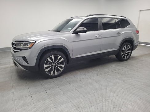 Used 2022 Volkswagen Atlas SE AWD/4WD image 2