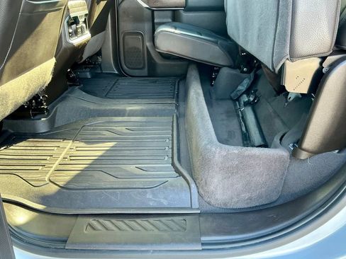 Used 2023 GMC Sierra 2500 Denali w/ Denali Ultimate Package image 30