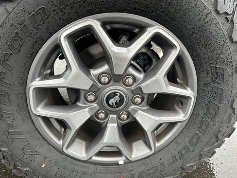 Certified 2025 Ford Bronco Badlands image 13