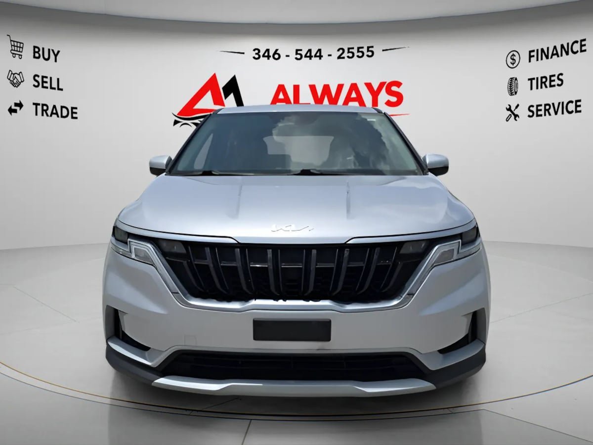 Used 2022 Kia Carnival LX FWD image 3