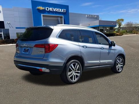 Used 2016 Honda Pilot Touring image 24
