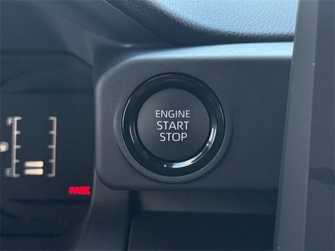 Used 2026 Toyota Tacoma SR image 21