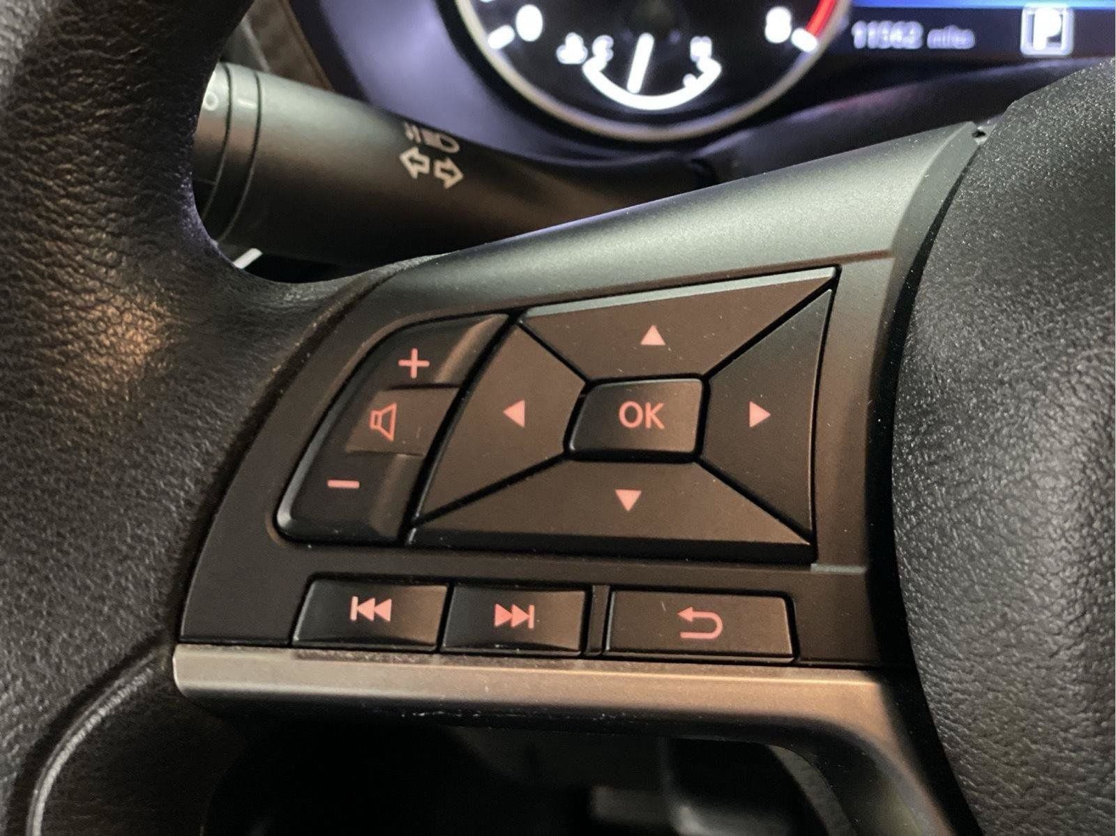 Used 2024 Nissan Sentra SV FWD image 20