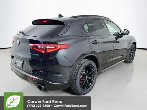 Used 2020 Alfa Romeo Stelvio Ti AWD/4WD image 9
