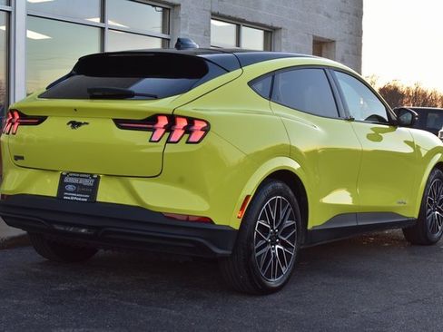 Used 2025 Ford Mustang Mach-E Premium image 11