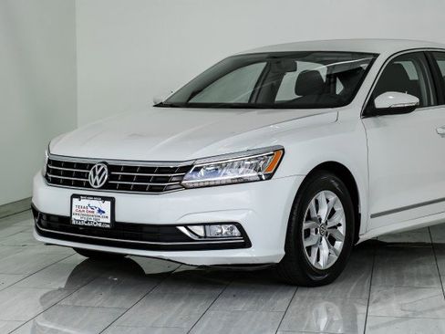 Used 2016 Volkswagen Passat 1.8T S w/ Lighting Package (P06) image 54