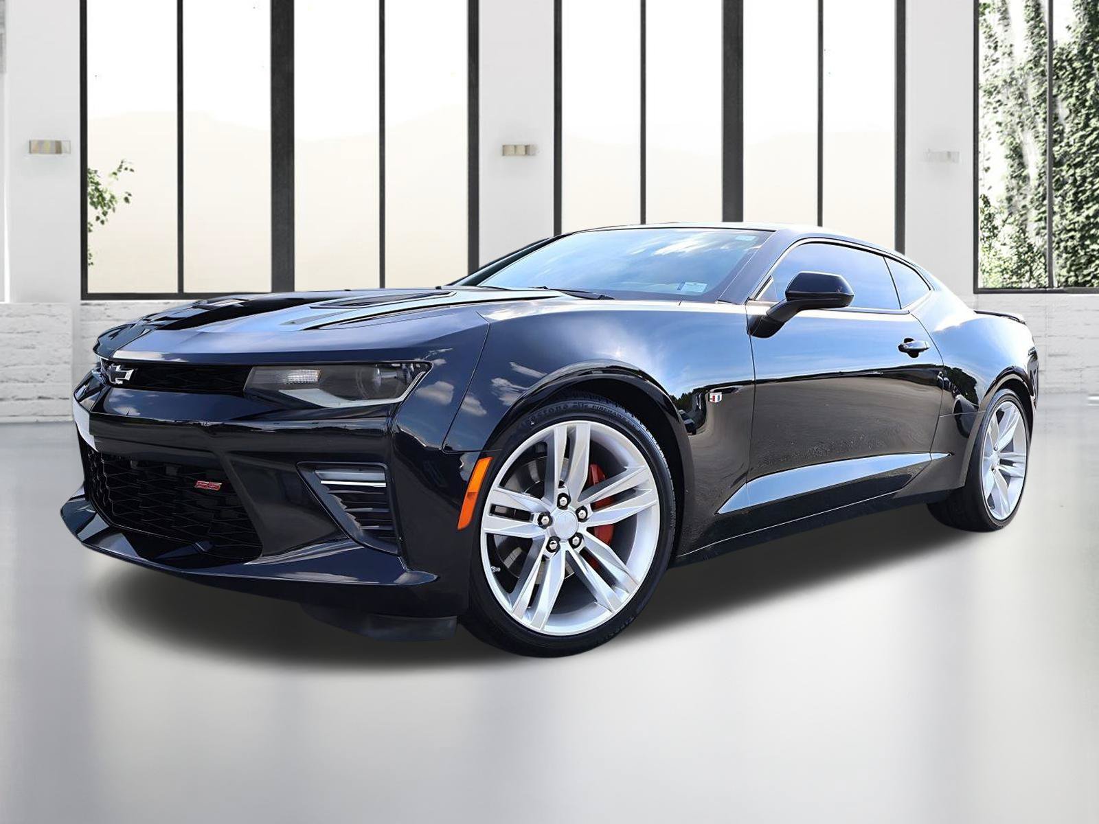 Used 2016 Chevrolet Camaro SS RWD image 1