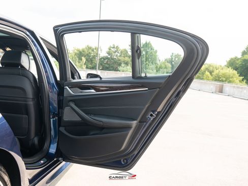 Used 2019 BMW M550i xDrive AWD/4WD image 47