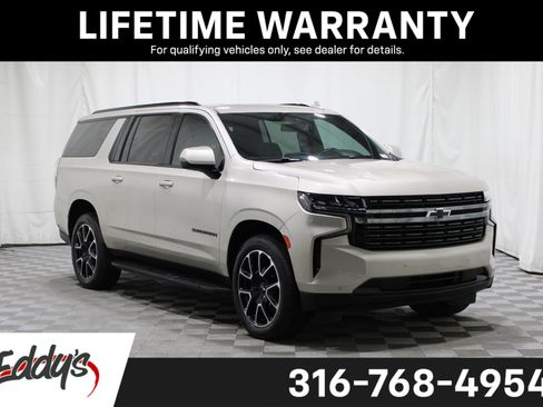 Used 2021 Chevrolet Suburban RST w/ Luxury Package AWD/4WD image 1