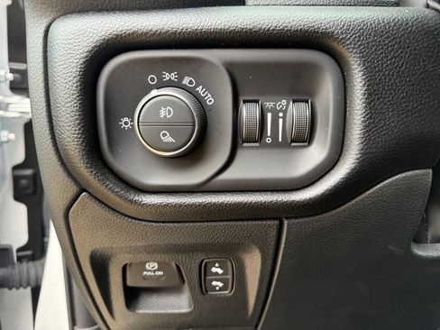 Used 2026 RAM 1500 Laramie AWD/4WD image 19