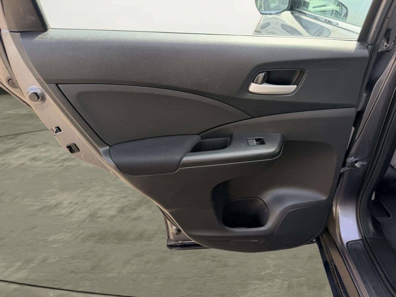 Used 2015 Honda CR-V LX image 26
