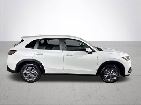 New 2026 Honda HR-V LX image 5