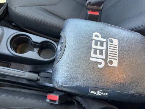 Used 2017 Jeep Wrangler Unlimited Sport AWD/4WD image 23