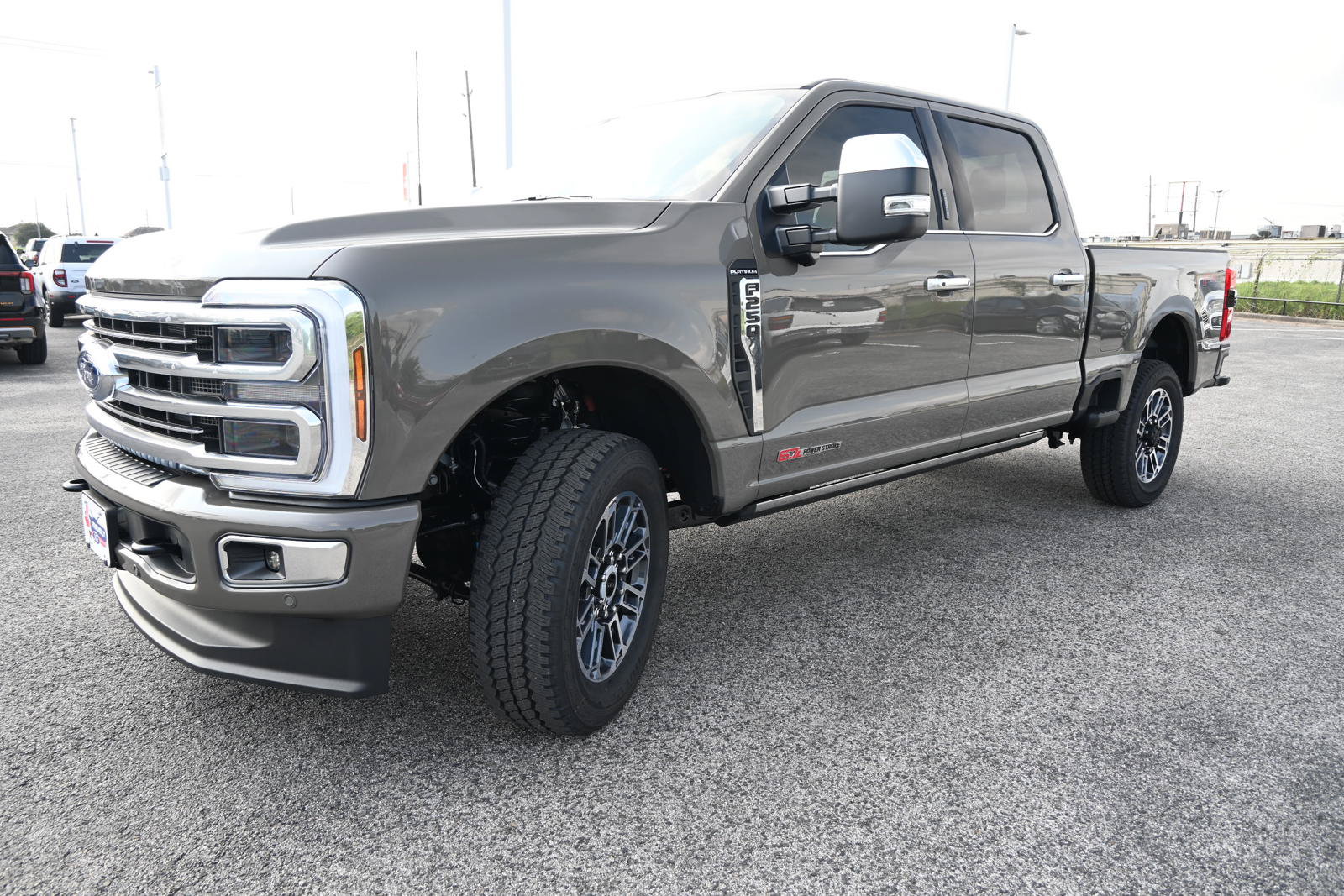 New 2026 Ford F250 Platinum w/ Platinum Plus Package AWD/4WD image 8