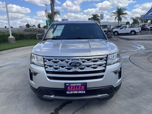 Used 2019 Ford Explorer XLT w/ Equipment Group 202A FWD image 2