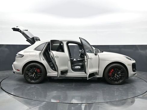 Used 2022 Porsche Macan GTS AWD/4WD image 46