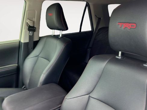 Used 2021 Toyota 4Runner TRD Off-Road Premium w/ Moonroof Package AWD/4WD image 27