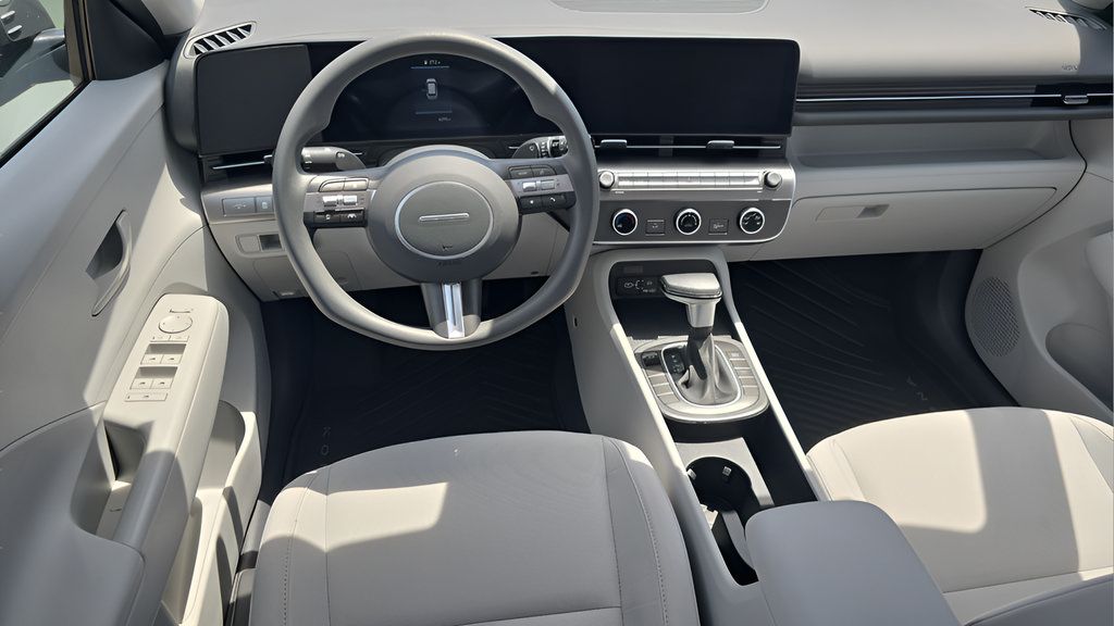 Used 2026 Hyundai Kona SE FWD image 18