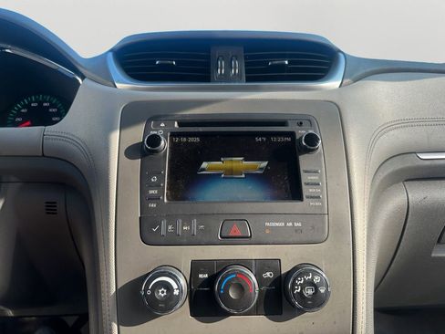 Used 2016 Chevrolet Traverse LS image 18