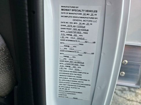 New 2025 Chevrolet Express 3500 1WT w/ Power Convenience Package image 5