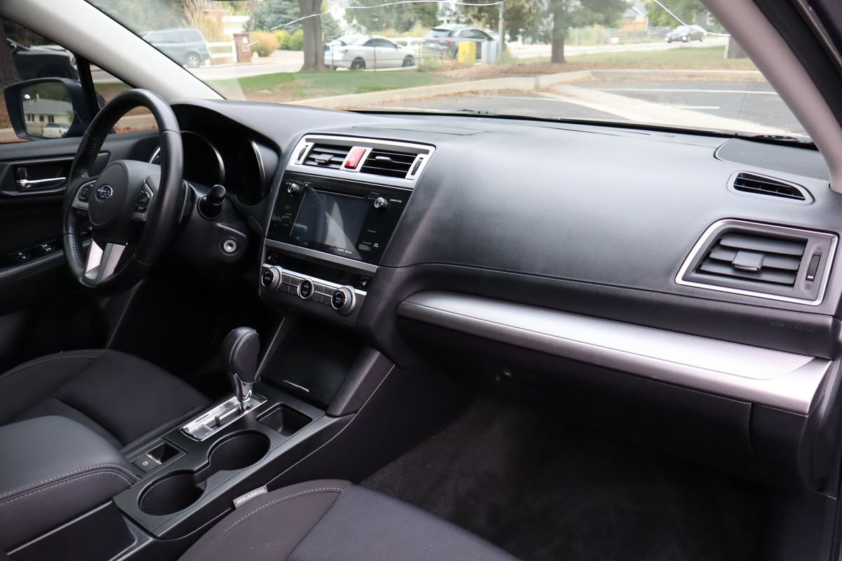 Used 2015 Subaru Legacy 2.5i Premium AWD/4WD image 17