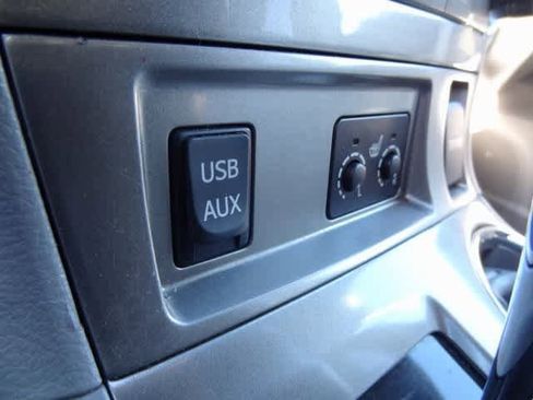 Used 2013 Toyota Highlander SE image 15