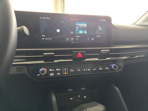 Used 2026 Kia Sportage SX image 37