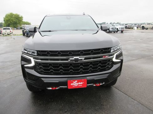 Used 2021 Chevrolet Tahoe Z71 w/ Rear Media and Nav Package AWD/4WD image 13