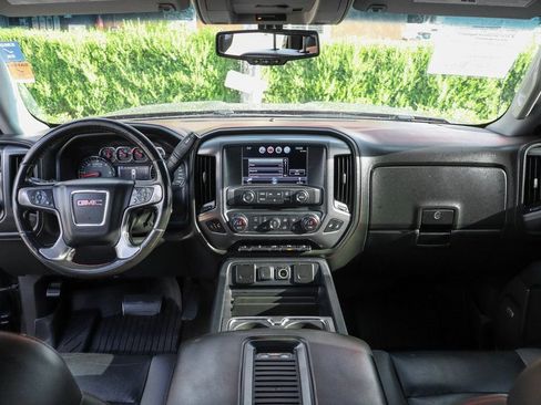 Used 2018 GMC Sierra 1500 SLT AWD/4WD image 27