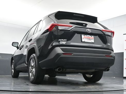 Used 2024 Toyota RAV4 XLE image 31