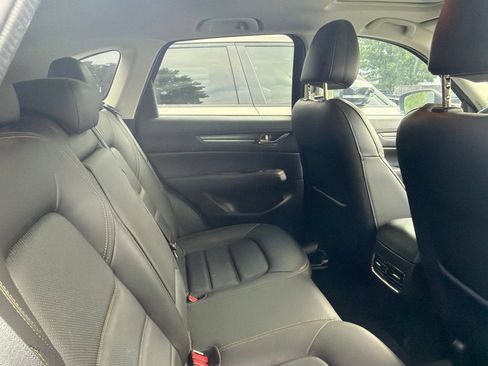 Used 2022 MAZDA CX-5 AWD 2.5 S w/ Premium Package image 4