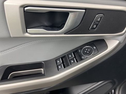 Used 2023 Ford Explorer XLT w/ Equipment Group 202A image 13