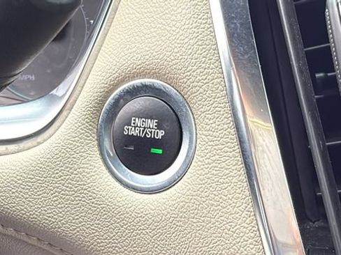 Used 2023 Chevrolet Traverse LS FWD image 22