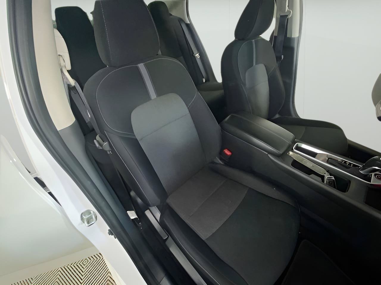 Used 2024 Nissan Sentra SV FWD image 18